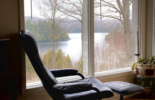 Highlands East Cabin | Cozy, rustic, 2-bedroom lake view retreat