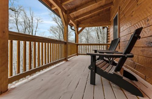 Sugar Mountain House | Cozy Rustic Cabin