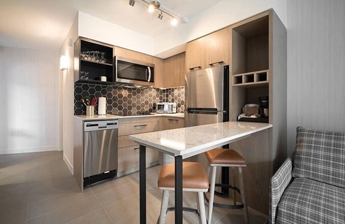 Lake Louise Condo | Cozy Rustic Condo in a Great Lake Louise Location!