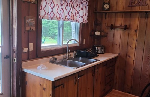 Lochmere House | Cozy Rustic Cottage
