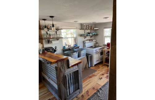 Parks Cabin | Cozy Rustic Ranch Cabin close to Williams in Parks