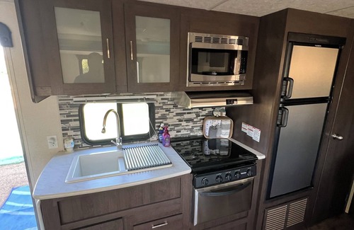 Big Stone City House | Cozy RV at Tranquility Bay with AC