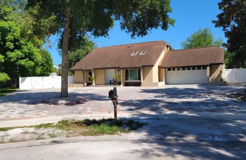 Orlando Other | Cozy RV Escape 7 Min to Universal