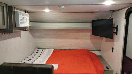 Orlando Other | Cozy RV Escape 7 Min to Universal
