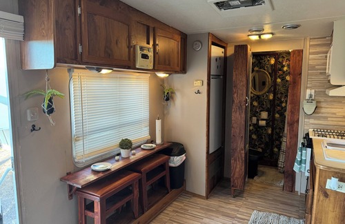 Truth or Consequences RV Rental | Cozy Rv Park located on 21 acres overlooking Elephant Butte with beautiful pool