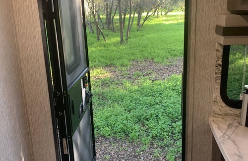 Atascadero House | Cozy RV surrounded by nature—close to everything the Central Coast has to offer!
