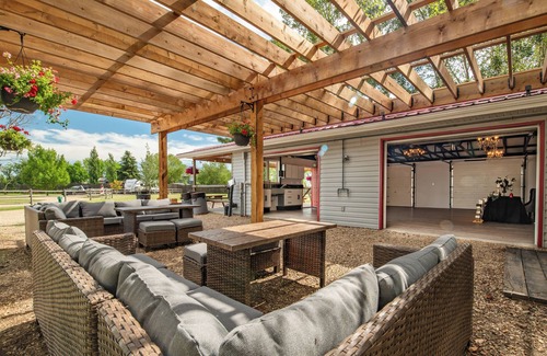 Stettler Other | Cozy Safari Tent at Prairie Junction