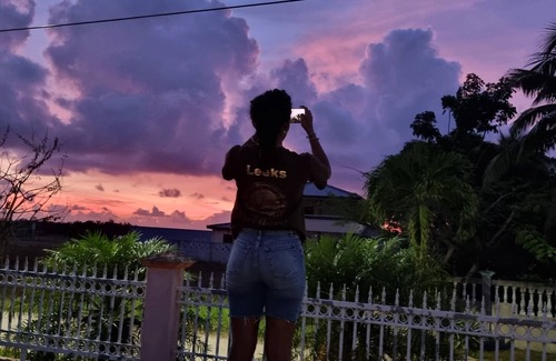 Ladyville House | Cozy/Safe house-3 mins from Airport close/near to Mayan Ruins Belize attractions