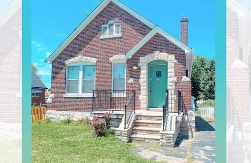 St. Louis House | Cozy Saint Louis Cottage near Major Landmarks