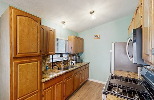New Territories House | Cozy San Antonio home with washer/dryer and enclosed backyard