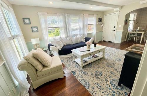 Sun Bay South House | Cozy sanctuary minutes from the bay and beaches
