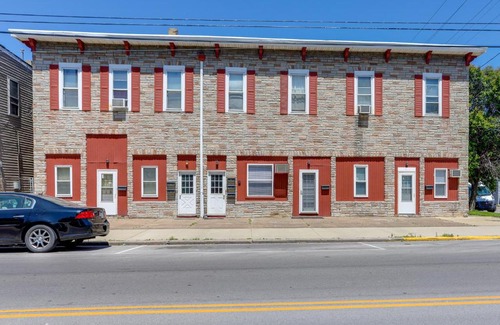 Sandusky Apartment | Cozy Sandusky Apartment about 4 Mi to Cedar Point!