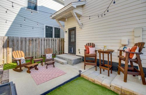 Thomas Square Apartment | Cozy Savannah Vacation Rental with Fenced Courtyard!