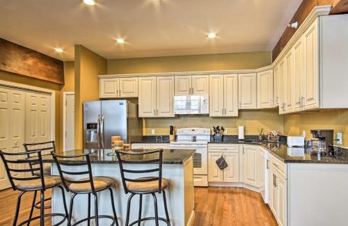 Sawyer Apartment | Cozy Sawyer Apartment - 2 Mi to Warren Dunes Park!