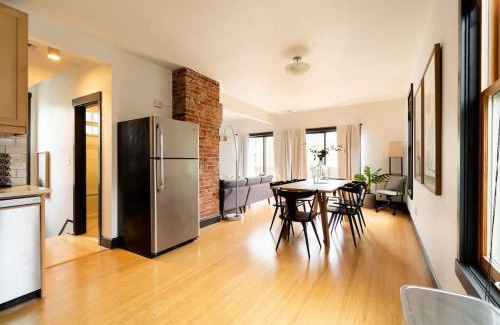 Uptown House | Cozy Scandinavian Loft - Espresso & Boutiques