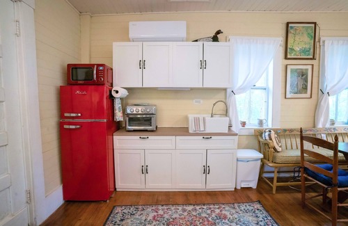 Sandwich Cottage | Cozy Schoolhouse in charming Sandwich with WiFi, AC