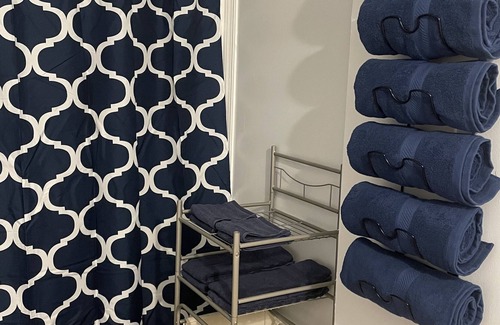 Scranton House | Cozy Scranton Cottage - Minutes from Hospitals, Universities & Airport