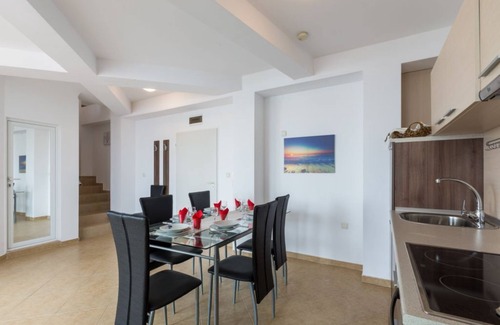 Ravda Condo | Cozy Sea View Apartment