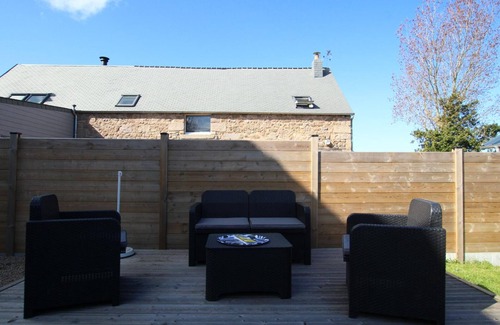 Fermanville Cottage | Cozy Seaside Cottage: Pet Friendly, WiFi, Terrace, Near Beach