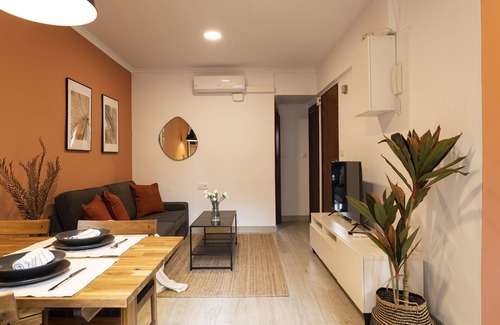 Ciutat Vella Apartment | Cozy Seaside Getaway in Barceloneta – Steps from the Beach!