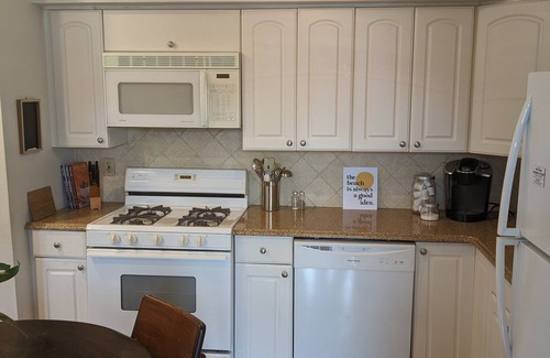 Ortley Beach Condo | Cozy Seaside Park Condo