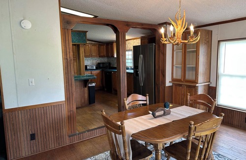 Clopton Cabin | Cozy Secluded Cabin with Private Pond Near Lake Eufaula