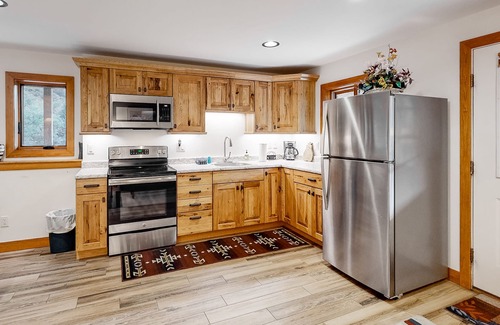 Turtle Lake House | Cozy & secluded studio - quiet location near town, hiking, & skiing