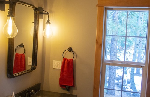 Christmas Valley House | Cozy Secluded South Lake Tahoe Riverfront Getaway for 2, Incredible Private View