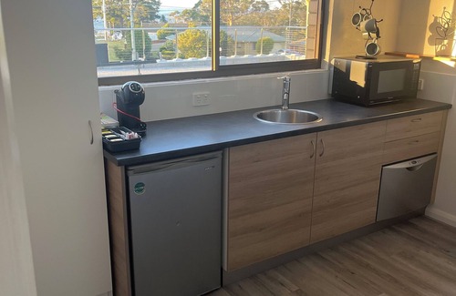 Mount Nelson Villa | Cozy separate unit underneath house, lovely and quiet close to city