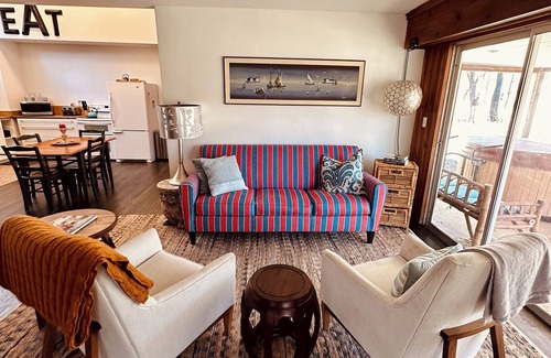 Harbert Cottage | Cozy Serene Cabin by Lake MI&Dunes Private Hot Tub