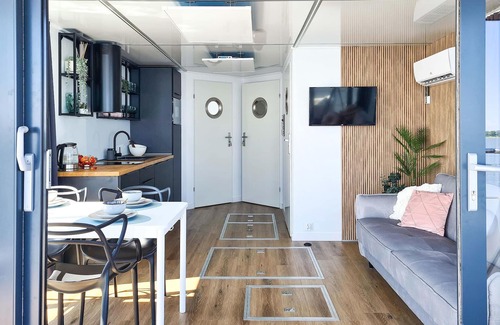 Mielno Boat Rental | Cozy ship in Mielno with kitchen