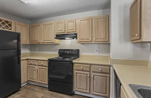 Lilburn Apartment | Cozy single room with WiFi, AC in Lilburn