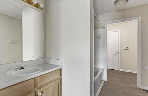 Lilburn Apartment | Cozy single room with WiFi, AC in Lilburn