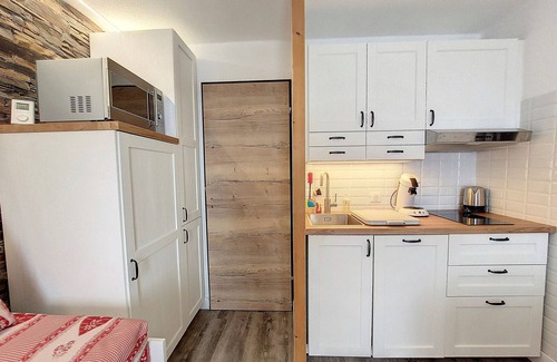 La Rosiere Apartment | Cozy Ski-In/Ski-Out Studio · Renovated · South-Facing Balcony