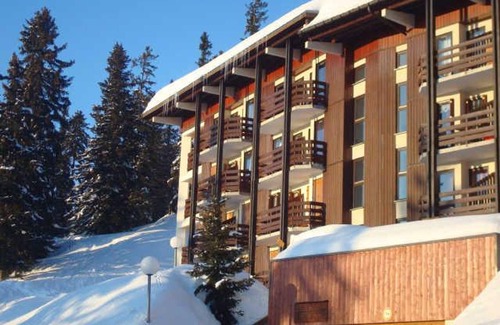 La Rosiere Apartment | Cozy Ski-In/Ski-Out Studio · Renovated · South-Facing Balcony
