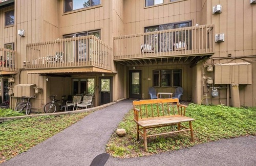 Waterville Valley Condo | Cozy Ski Retreat at Waterville Valley. Pet Friendly!