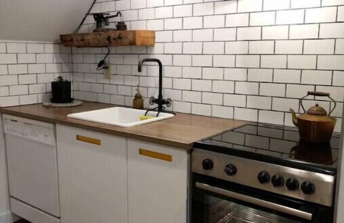 Big Indian Apartment | Cozy ski retreat 5min to Belleayre Mountain, Pet-Friendly!