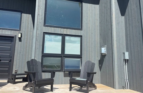 Driggs House | Cozy ski retreat w beautiful view of Tetons! BRAND NEW home, sauna, hot tub.