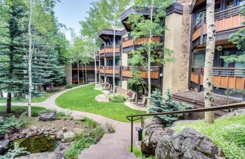 Snowmass Village Hotel | Cozy Slopeside Condo