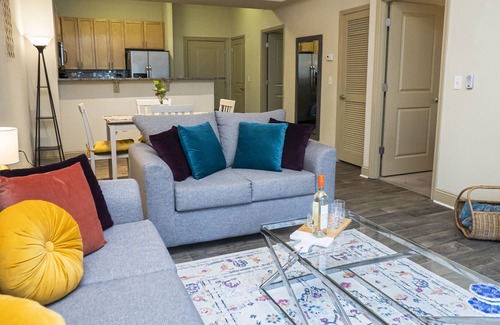 SouthPark Condo | Cozy SouthPark Apartment