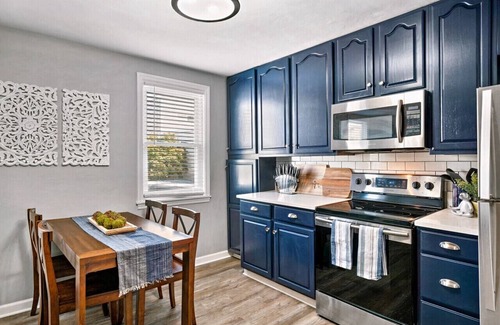 South Side Flats Condo | Cozy Southside Pitt home w/Pool Table +Yard