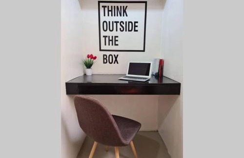 Pallocan Apartment | Cozy Space Near SM with Netflix and Fiber WiFi