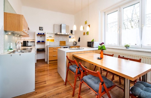 Burgau Apartment | Cozy & spacious 142m² apartment for up to 5 people