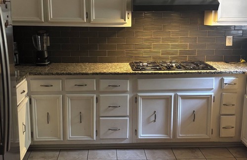 Raleigh House | Cozy & Spacious 3 Bed 2 Bath Home in Midtown Memphis