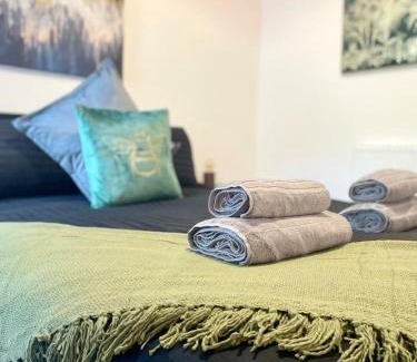 Landore House | Cozy & Spacious 3-bedroom home