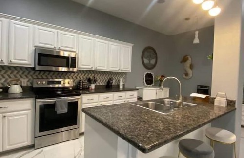 McAllen Condo | Cozy spacious condo ,perfect location , all the love you need