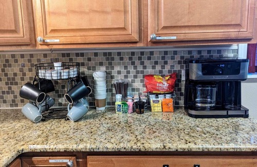 Oak Ridge House | Cozy, Spacious, Great Location to amenities