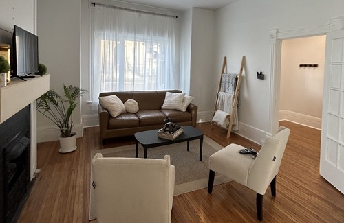 Brandon House | Cozy spacious house in Brandon, Mb. Five minutes from many amenities!