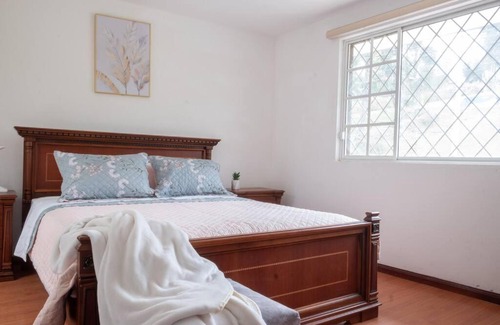 Cuenca Villa | Cozy & Spacious House-Near the Centro
