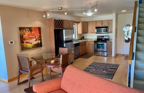 Old Town Chinatown Condo | Cozy, spacious, safe 2 bed, 2 bath, condo with 2 covered deeded parking spaces.